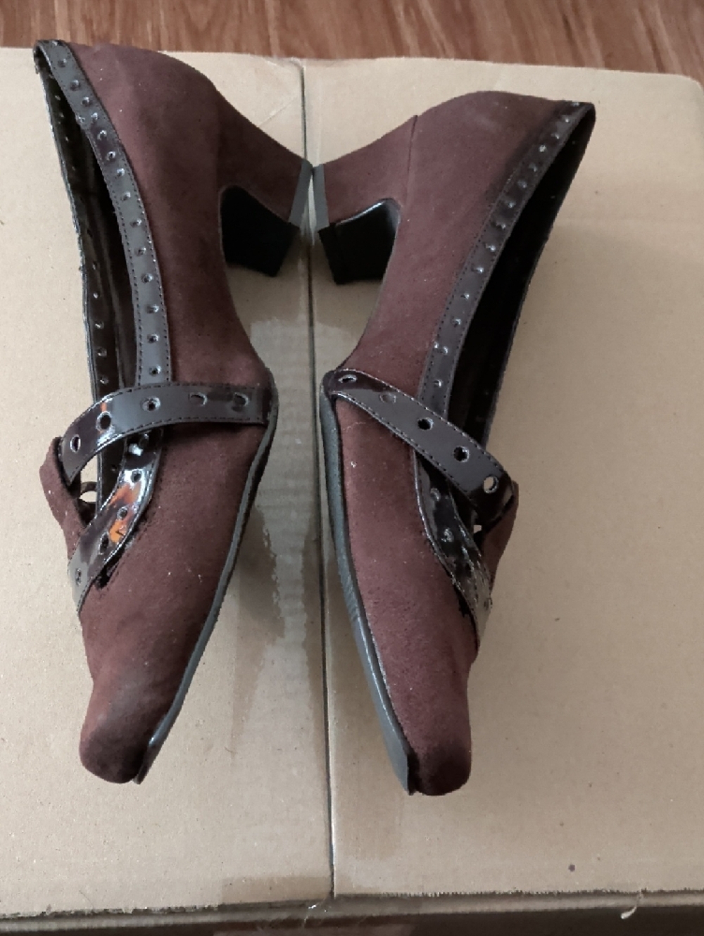 Step Up Comfort Women's Brown Suede Heels with Patent Trim - Picture 2 of 6
